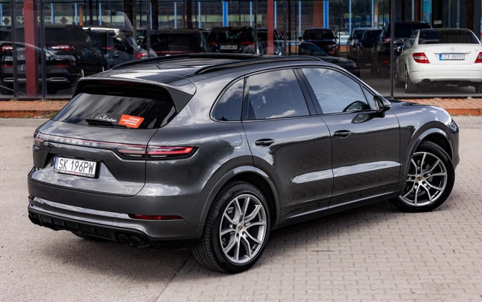 Porsche Cayenne cena 299900 przebieg: 91681, rok produkcji 2019 z Golczewo małe 781